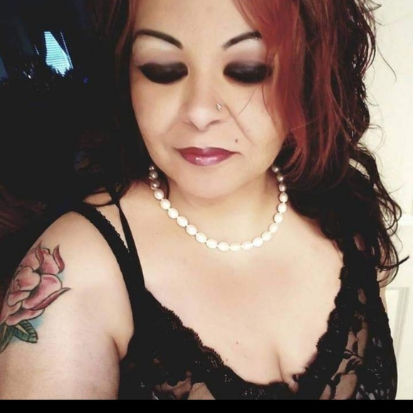 Meet your Posher, Vashti - Picture 2 of 16